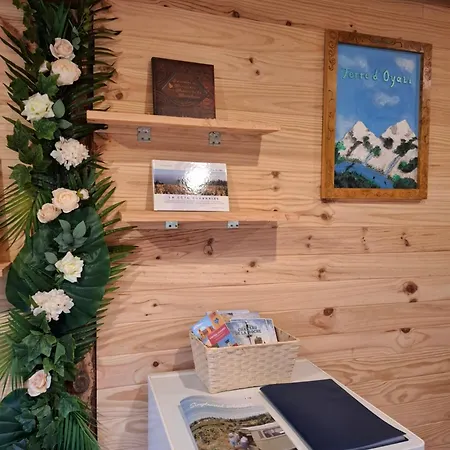 Terre D'oyali Parque de Campismo Saint-Rirand
